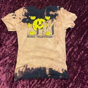 MTV t-shirt